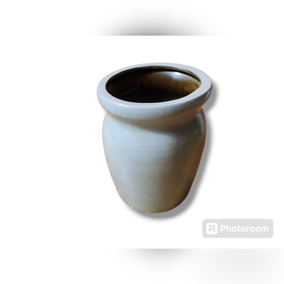 BP Pottery Beaumont Brothers Pottery Crock Fruit and Green Leaves Handmade - Picture 6 of 6